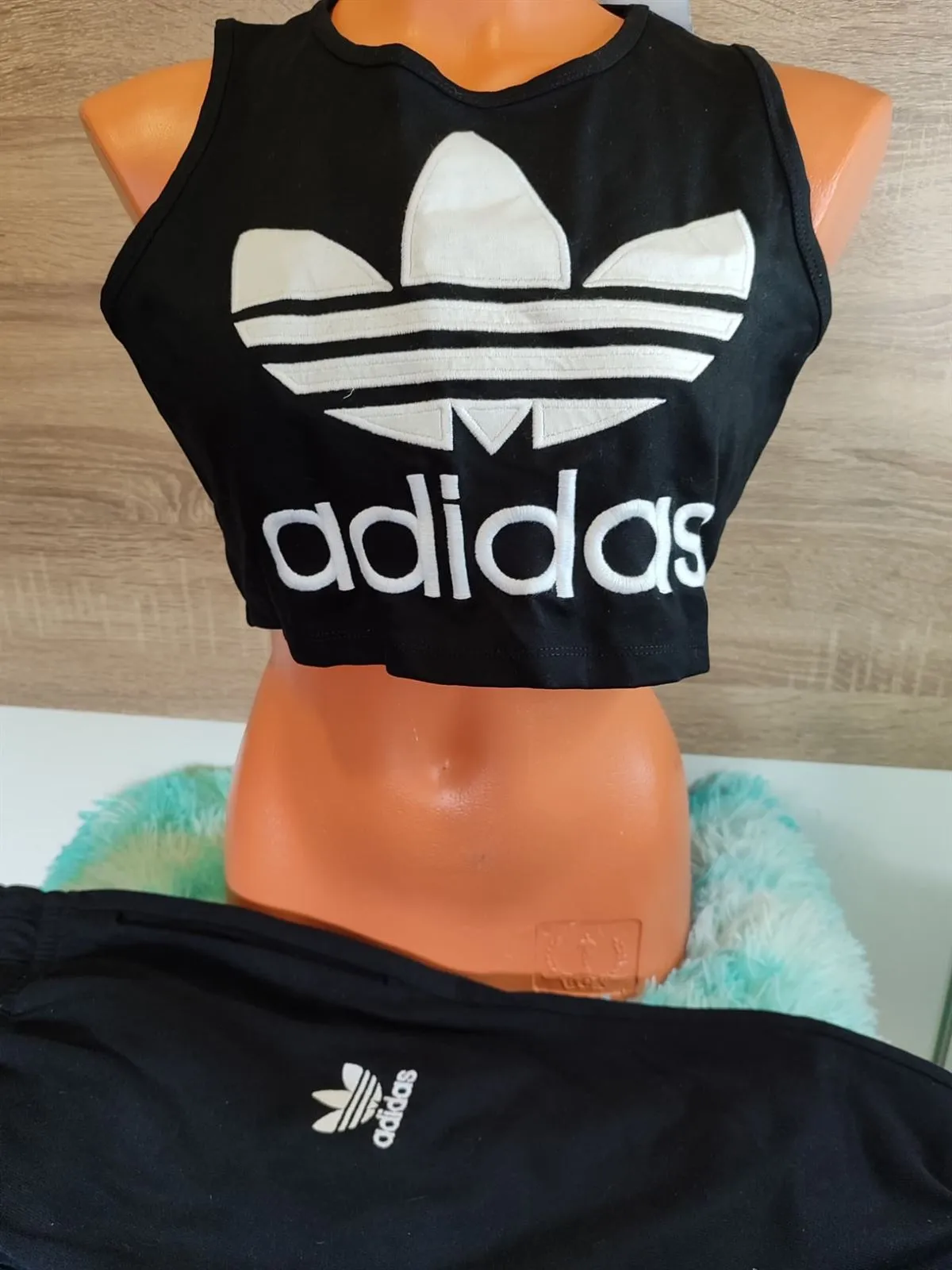 Conjunto de mujer Adidas