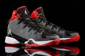 Jordan Melo M10 "Bulls Edition" (002/antracita/rojo/blanco)