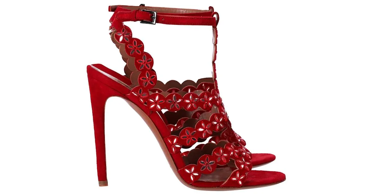 Sandalias Alaïa con adornos de espejo en ante rojo Roja 