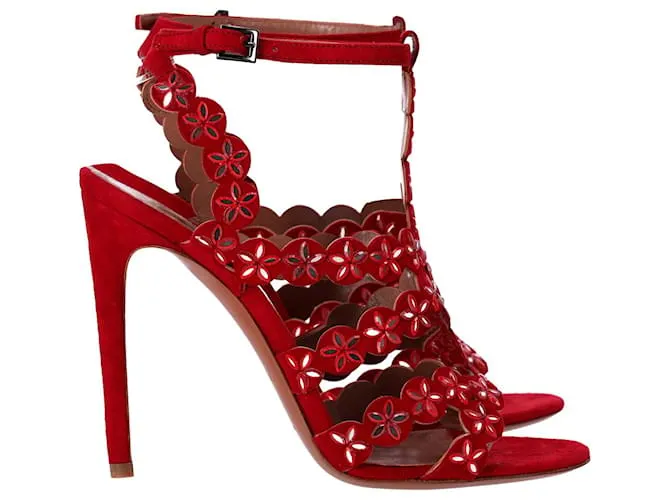 Sandalias Alaïa con adornos de espejo en ante rojo Roja 