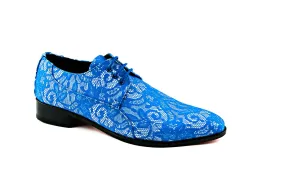 Zapato modelo Ágatha, fabricado en glitter blonda azul plata. 